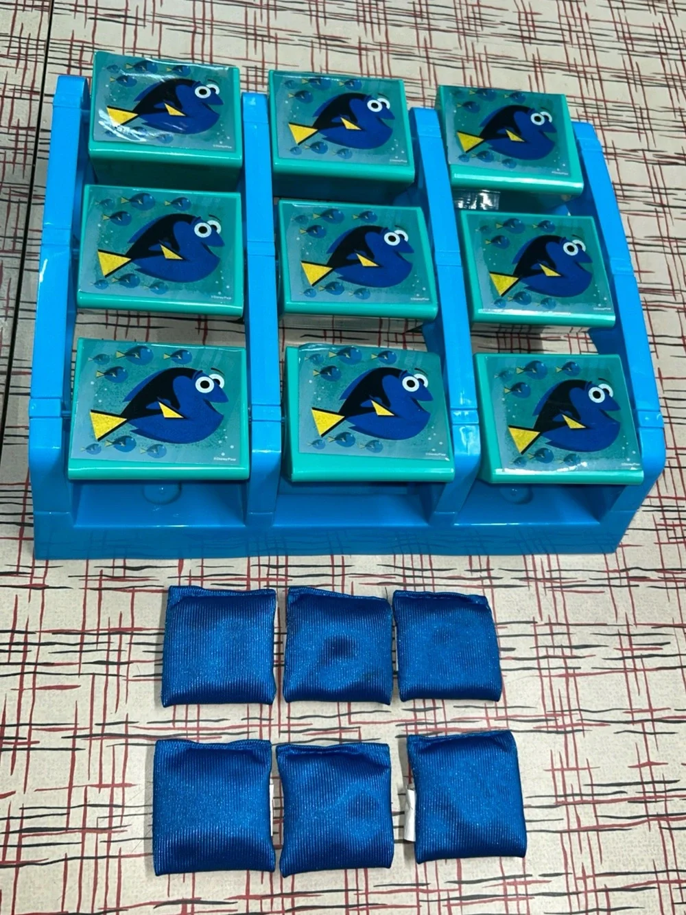 Finding Dory Bean Bag Toss Kids Indoor/Outdoor Game